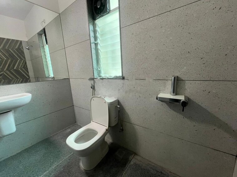 Bathroom, kumar-picasso 2 Bedroom 1100 Sq.Ft. Apartment In Hadapsar Pune 10555157