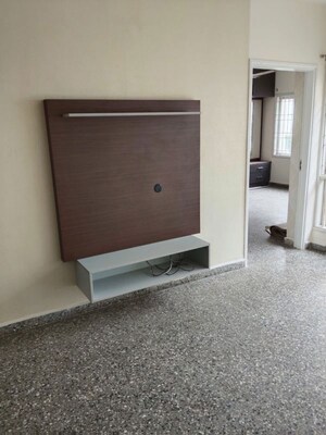 2 BHK Apartment For Rent in Suryamukhi Garden Apartment, Vittal Mallya Road