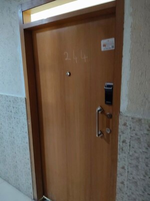 Furnished Amenities in 2 BHK Apartment at Suryamukhi Garden Apartment, Vittal Mallya Road – for Rent