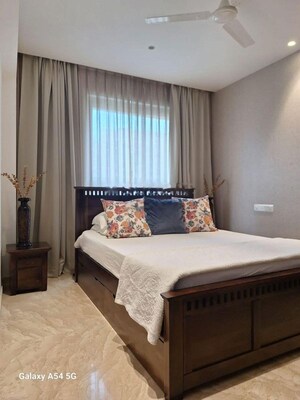 Bedroom in 2 BHK Apartment at Sheth Vasant Oasis, Andheri East – for Rent