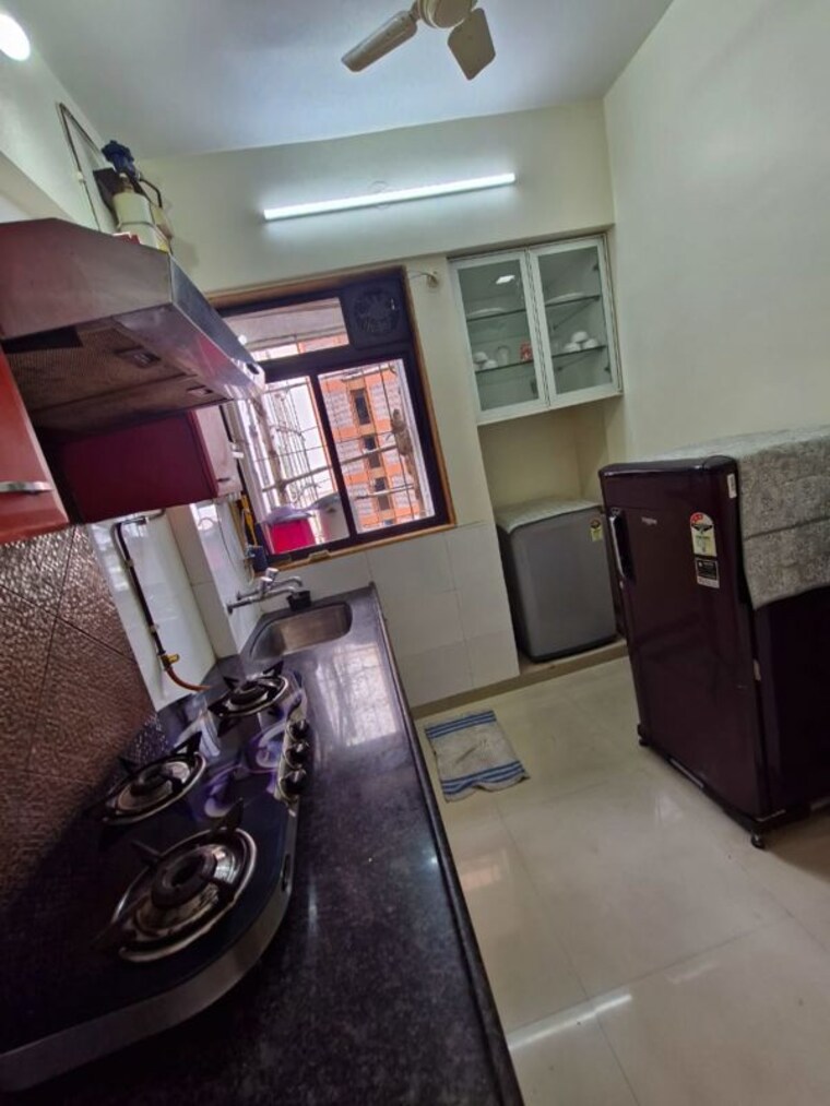 Room, puranik-hometown 2 Bedroom 650 Sq.Ft. Apartment In Ghodbunder Road Thane 10555140