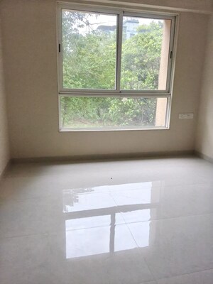 Room in 2 BHK Apartment at Lakhani Empire Tower, Panch Pakhadi – for Sale