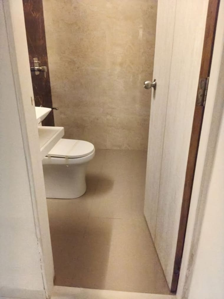 Bathroom, lakhani-empire-tower 2 Bedroom 800 Sq.Ft. Apartment In Panch Pakhadi Thane 10555203