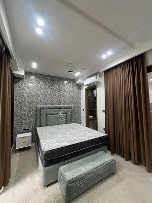 Building Lobby in 1 RK Builder Floor at Sector 56 – for Rent