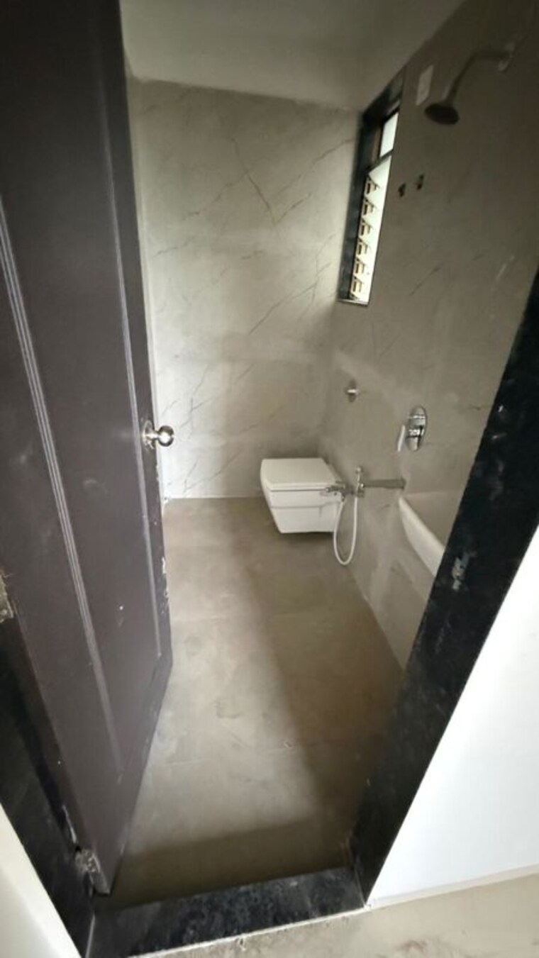 Bathroom, ulwe sector 18 2 Bedroom 1200 Sq.Ft. Apartment In Ulwe Sector 18 Navi Mumbai 10555205
