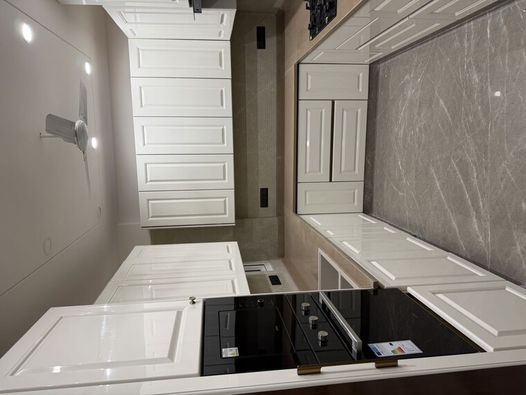 Kitchen, new rajinder nagar 3 Bedroom 200 Sq.Yd. Builder Floor In New Rajinder Nagar Delhi 10555240