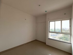 Room in 2.5 BHK Apartment at Godrej Greens, Undri – for Rent