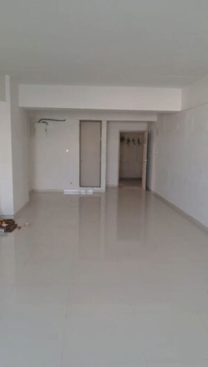 Room in  Office Space at Sola – for Rent