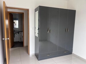 Room in 2 BHK Apartment at Sobha Dream Gardens, Thanisandra Main Road – for Rent