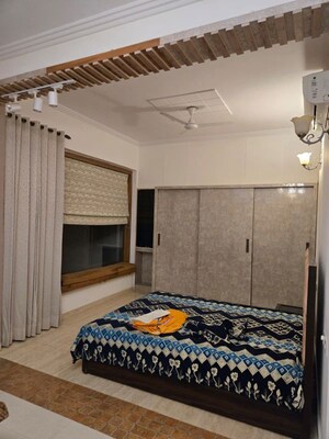 Bedroom in 3 BHK Apartment at Sushant Lok ii – for Sale