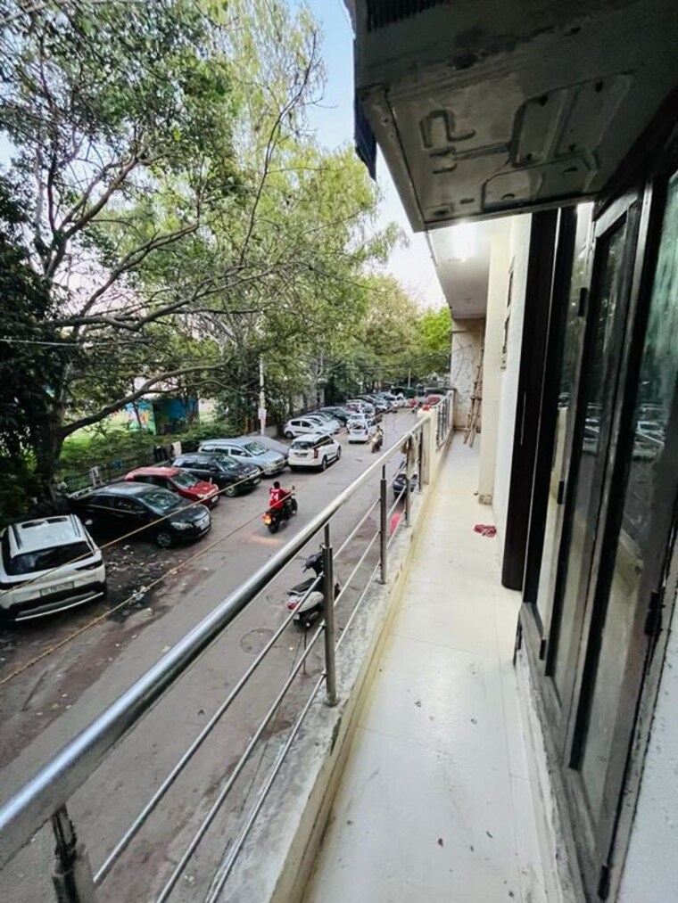 Balcony, east of kailash 2 Bedroom 980 Sq.Ft. Builder Floor In East Of Kailash Delhi 10555282