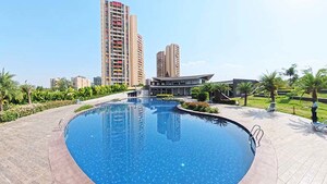 Swimming Pool in 3 BHK Apartment at Hadapsar – for Sale