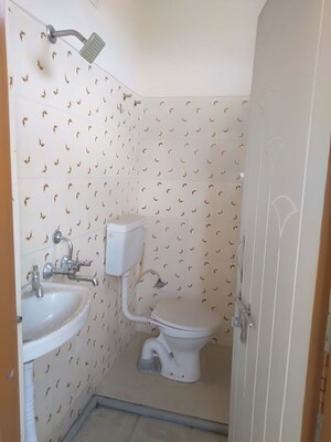 Bathroom in 2.5 BHK Apartment at Vasavi GP Trends, Nanakramguda – for Rent