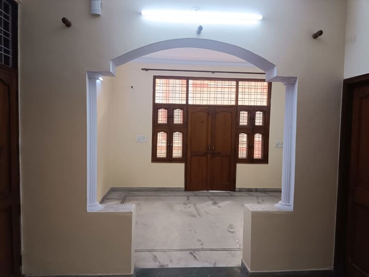 Room, sector 4 2 Bedroom 1275 Sq.Ft. Independent House In Sector 4 Gurgaon 10555356
