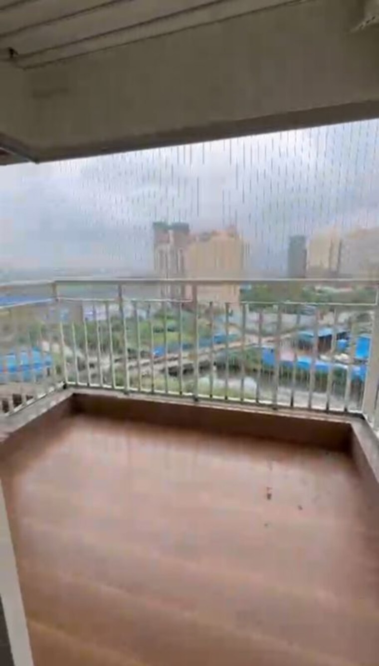 Swimming Pool, lodha-amara 2 Bedroom 980 Sq.Ft. Apartment In Kolshet Road Thane 10555372
