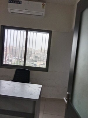 Room in  Office Space at Navrangpura – for Rent
