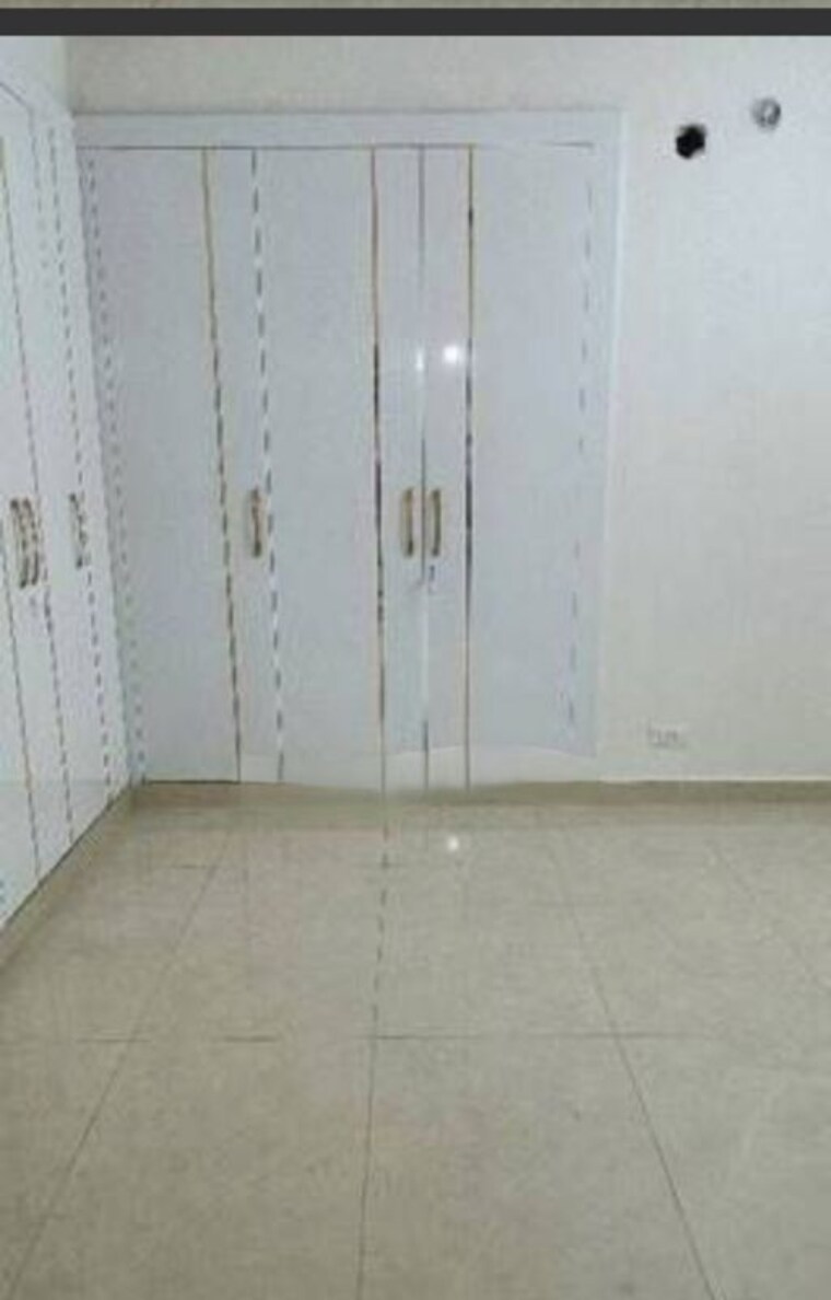 Bathroom, experion-capital 3 Bedroom 1800 Sq.Ft. Apartment In Gomti Nagar Lucknow 10555365