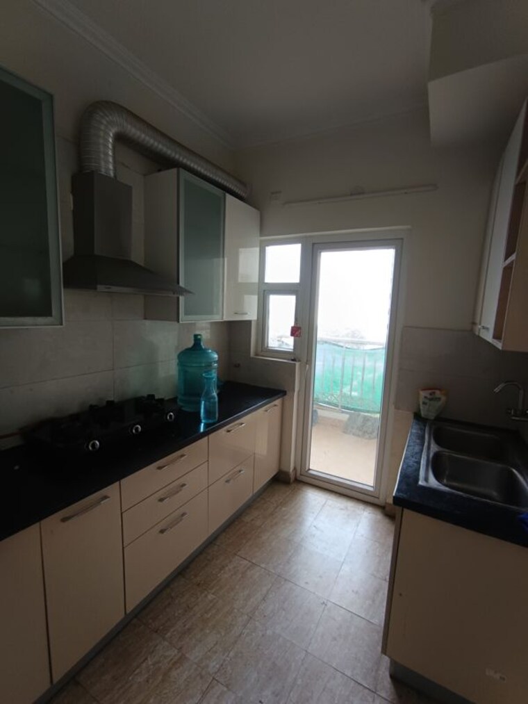 Kitchen, shree-vardhman-victoria 3.5 Bedroom 2150 Sq.Ft. Apartment In Sector 70 Gurgaon 10555390