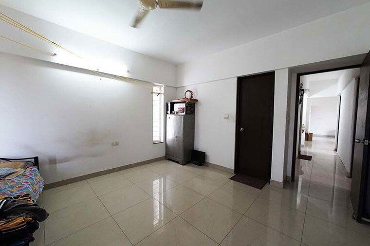 Room, magarpatta city 3 Bedroom 1100 Sq.Ft. Apartment In Magarpatta City Pune 10555397