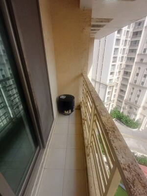 2 BHK Apartment For Rent in Raj Residency Kasarvadavali, Kasarvadavali
