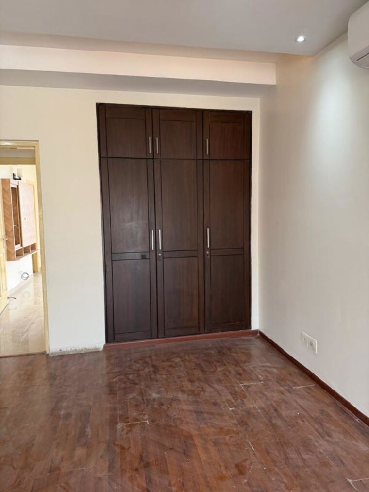 Room, gpl-eden-heights 3.5 Bedroom 2150 Sq.Ft. Apartment In Sector 70 Gurgaon 10555411