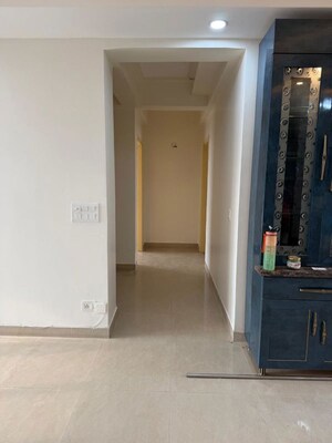 Building Lobby in 3.5 BHK Apartment at GPL Eden Heights, Sector 70 – for Rent