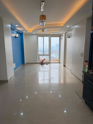 Room in 3.5 BHK Apartment at GPL Eden Heights, Sector 70 – for Rent