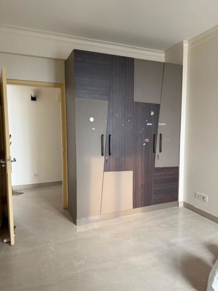 Room, gpl-eden-heights 3.5 Bedroom 2150 Sq.Ft. Apartment In Sector 70 Gurgaon 10555411