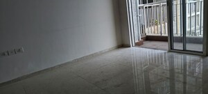 Room in 2 BHK Apartment at Lodha Amara, Kolshet Road – for Rent