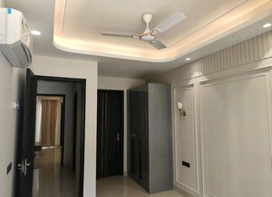 Building Lobby in 3.5 BHK Apartment at Raj One Good Earth, Sector 71 – for Rent