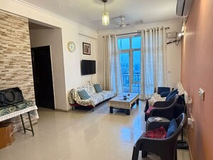 Living Room in 2 BHK Apartment at Gomti Nagar – for Rent