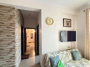 Bedroom in 2 BHK Apartment at Gomti Nagar – for Rent