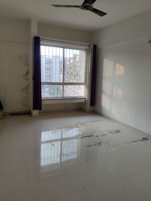 Room in 2 BHK Apartment at Nyati Equatorial, Bavdhan – for Rent