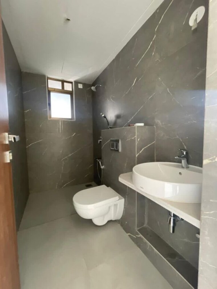 Bathroom, chembur 2 Bedroom 968 Sq.Ft. Apartment In Chembur Mumbai 10555486