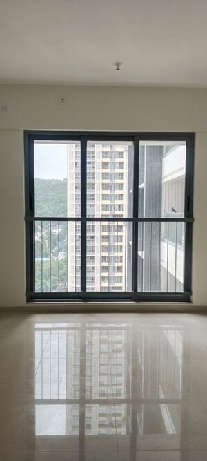 2 BHK Apartment For Rent in Kalpataru Elitus, Mulund West