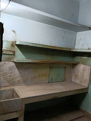 Kitchen in 1.5 BHK Independent House at Allahabad Fort – for Rent