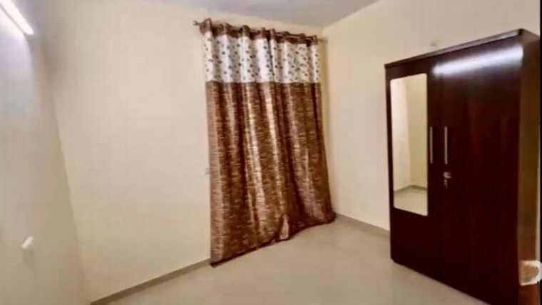 Room, gomti nagar 3 Bedroom 1450 Sq.Ft. Apartment In Gomti Nagar Lucknow 10555535