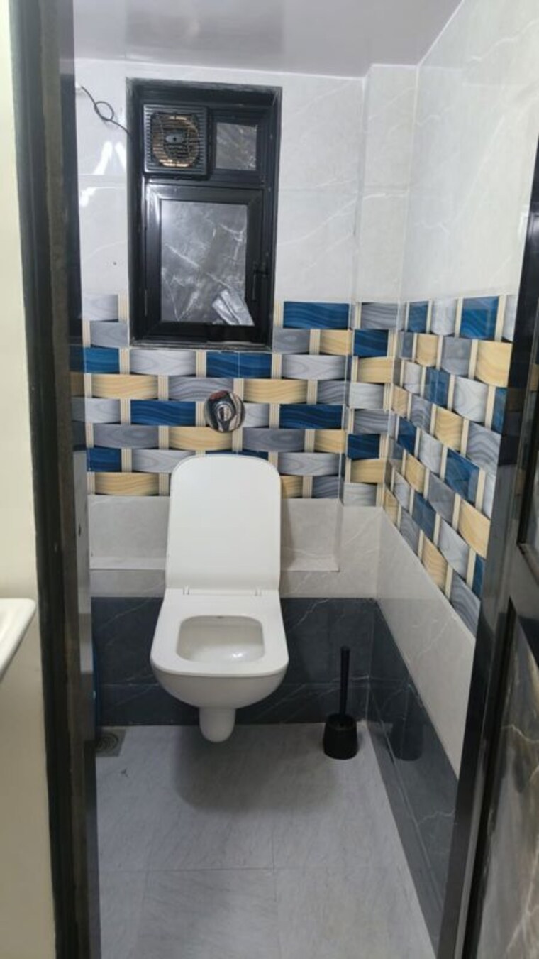 Washroom, vasant-view 1 Bedroom 410 Sq.Ft. Apartment In Malad West Mumbai 10555547
