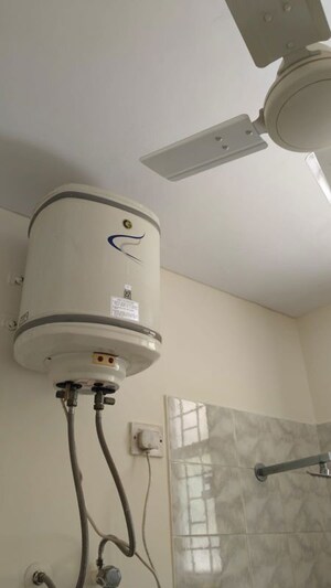 Bathroom in 3 BHK Builder Floor at Unitech South City II, Sector 50 – for Rent