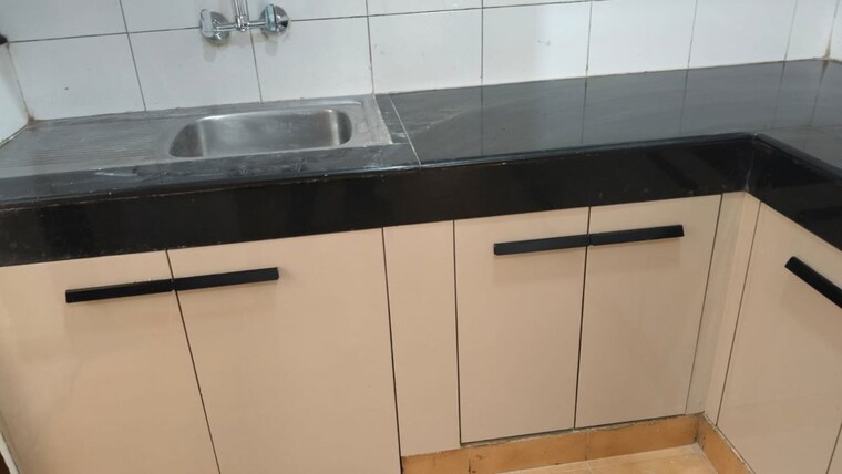 Kitchen, unitech-south-city-ii 3 Bedroom 1550 Sq.Ft. Builder Floor In Sector 50 Gurgaon 10555544