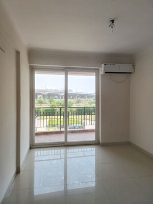 3 BHK Apartment For Rent in Conscient Habitat 102, Sector 102