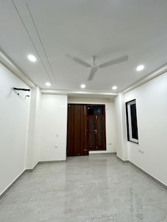 3 BHK + Prayer Room,Study Room,Store Room Builder Floor For Rent in Sector 21