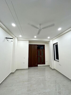 3 BHK Builder Floor For Rent in Sector 21
