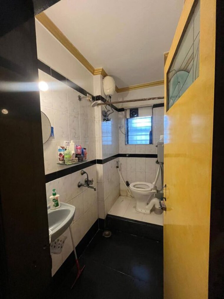 Kitchen, zohra-agadi-nagar 1 Bedroom 600 Sq.Ft. Apartment In Andheri West Mumbai 10555572