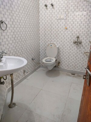 Bathroom in 1 BHK Independent House at Sector 4 – for Rent