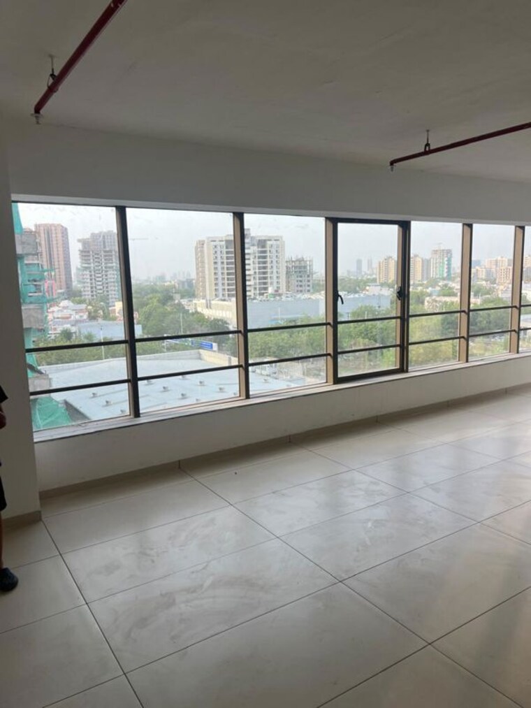 Room, bopal Commercial Office Space 1031 Sq.Ft. In Bopal Ahmedabad 10555428