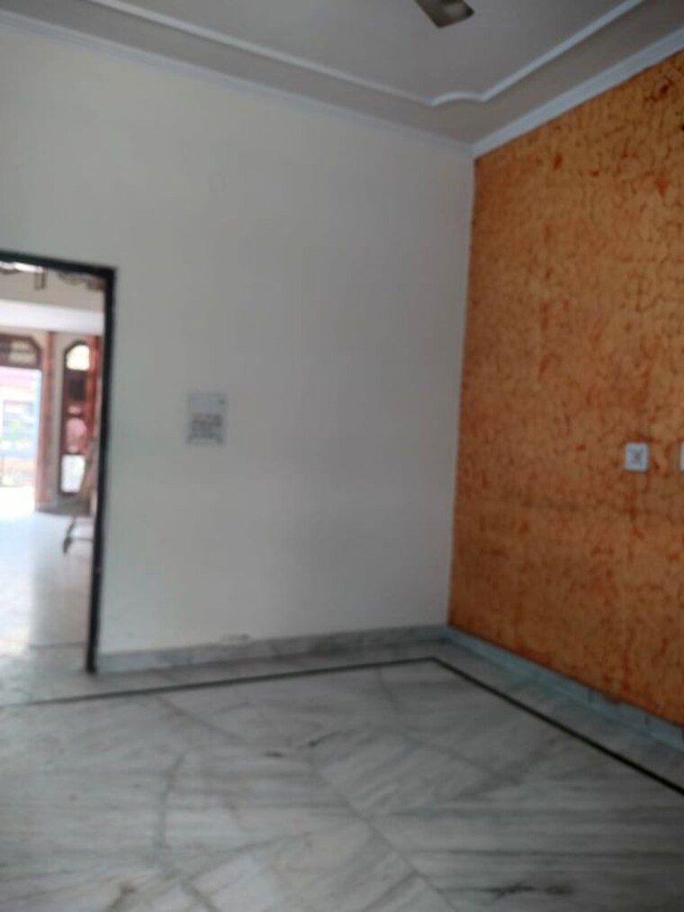 Room, sector 4 1 Bedroom 825 Sq.Ft. Independent House In Sector 4 Gurgaon 10555612
