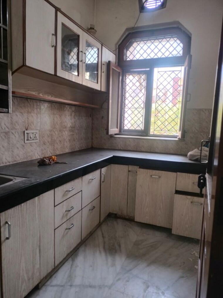 Kitchen, sector 4 1 Bedroom 825 Sq.Ft. Independent House In Sector 4 Gurgaon 10555612