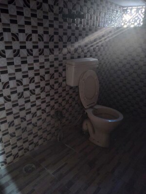 Bathroom in 1 BHK Independent House at Sector 4 – for Rent