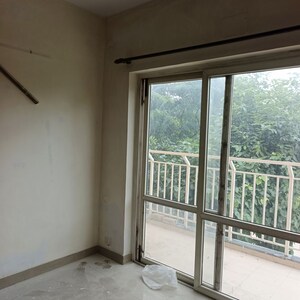 Room in 2 BHK Apartment at BPTP Park Grandeura, Sector 82 – for Sale